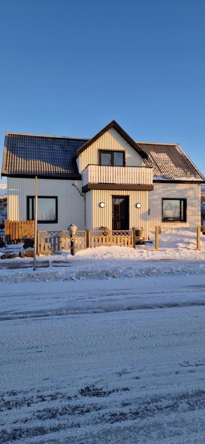 Cute House In A Cute Icelandic Villageクヴァンムスタンギ エクステリア 写真