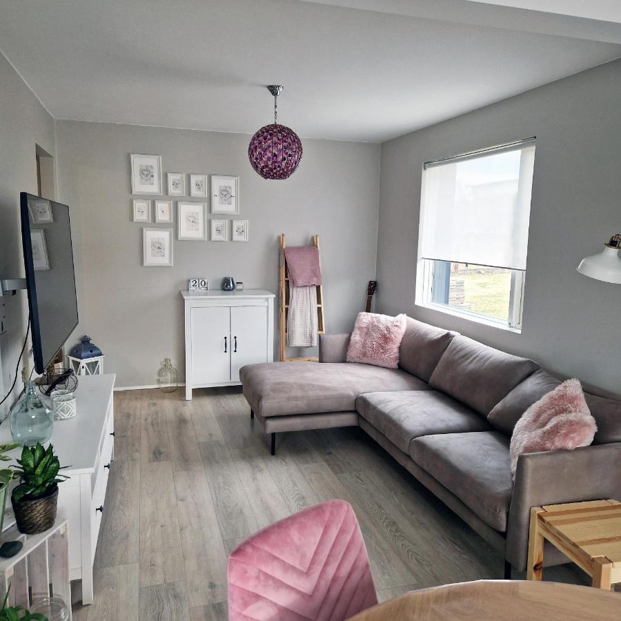 Cute House In A Cute Icelandic Villageクヴァンムスタンギ エクステリア 写真